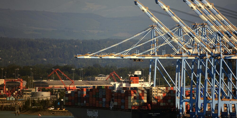 Hapag-Lloyd and DHL Sign Deal to Utilise Sustainable Marine Fuels