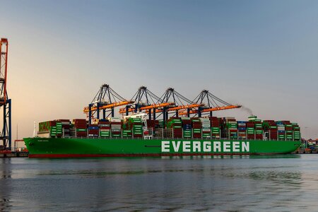 Samsung and Evergreen Complete 10,000 km AI Navigation Trial on Ever Max