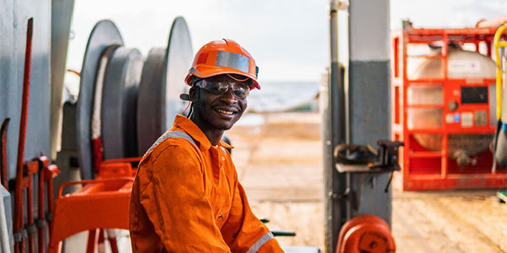 Enhanced optimism improves seafarers' happiness