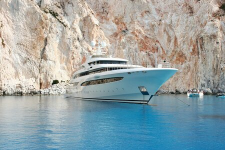 MB92 Group Acquires Leading Superyacht Painter