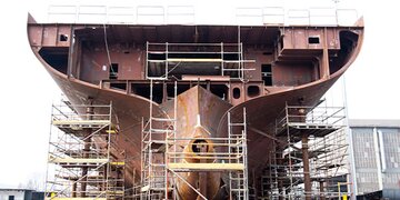 LNG and Container Ships Dominate Newbuild Orders