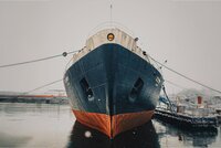 Sanctioned Russian Tanker Grounds in Suez Canal