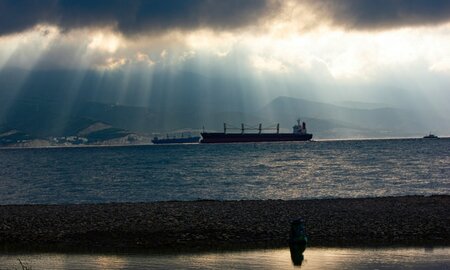 MAN to Offer Ammonia-Fuelled Ship Engines From 2027