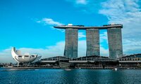 Port of Singapore to Trial Electric Vessel Charging Concepts