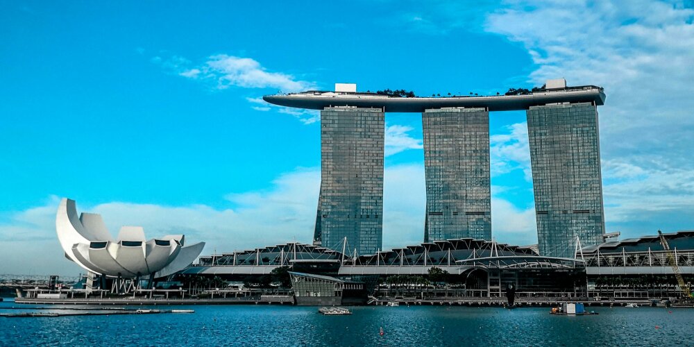 Port of Singapore to Trial Electric Vessel Charging Concepts